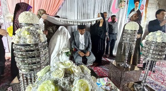 جشن ازدواج یک زوج جوان در عنبرآباد