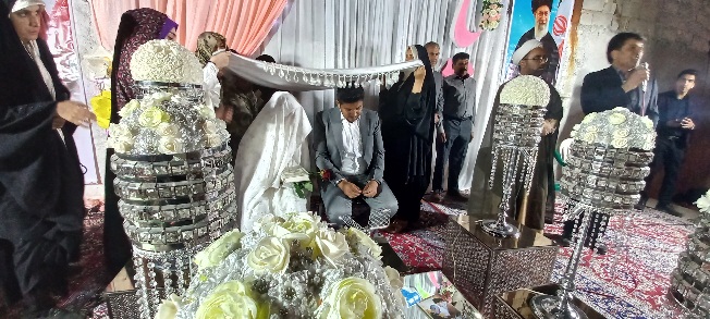 جشن ازدواج یک زوج جوان در عنبرآباد