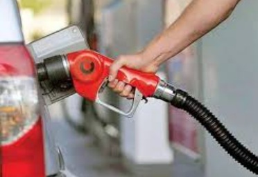 آغاز خدمت‌رسانی جایگاه عرضه سوخت غلامحسین خان مهیمی در عنبرآباد